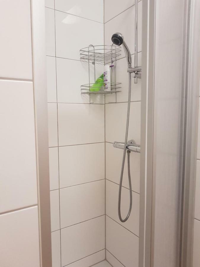 Unterkunft Einfach Und Zentral Erfurt Esterno foto