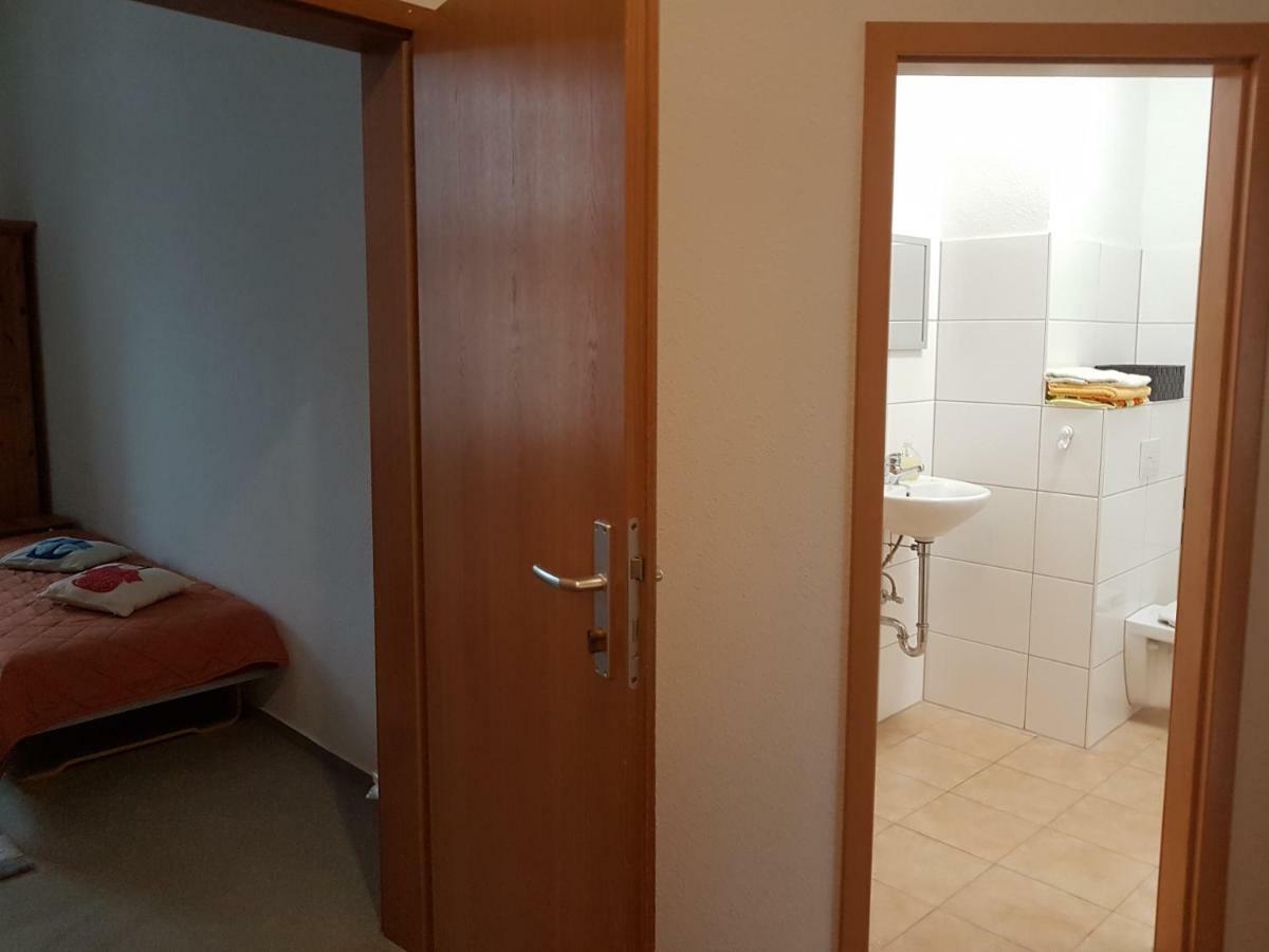 Unterkunft Einfach Und Zentral Erfurt Esterno foto
